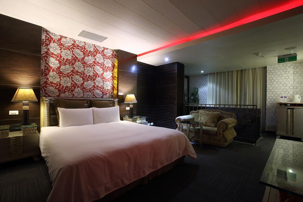 Crystal Business Motel Hsinchu Dış mekan fotoğraf