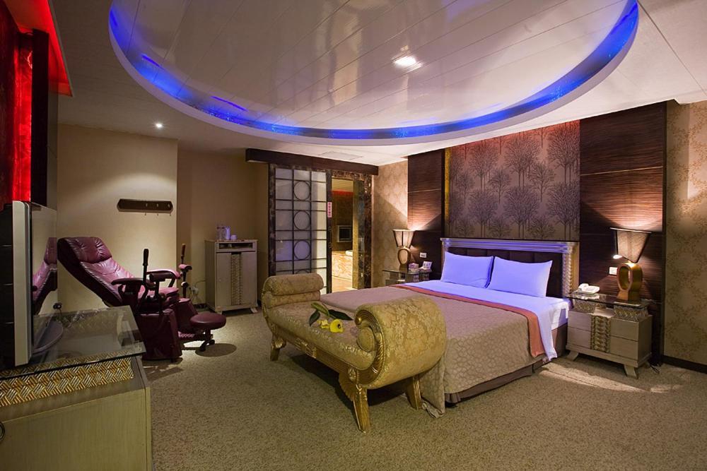 Crystal Business Motel Hsinchu Dış mekan fotoğraf